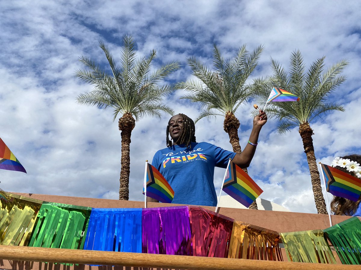 CMBerdettaHodge's tweet photo. Good times had by all at the annual #Pride festival! #TeamTempe definitely stole the show with our enthusiasm and vintage @TempeFire truck!! https://t.co/po1XRbBuy9