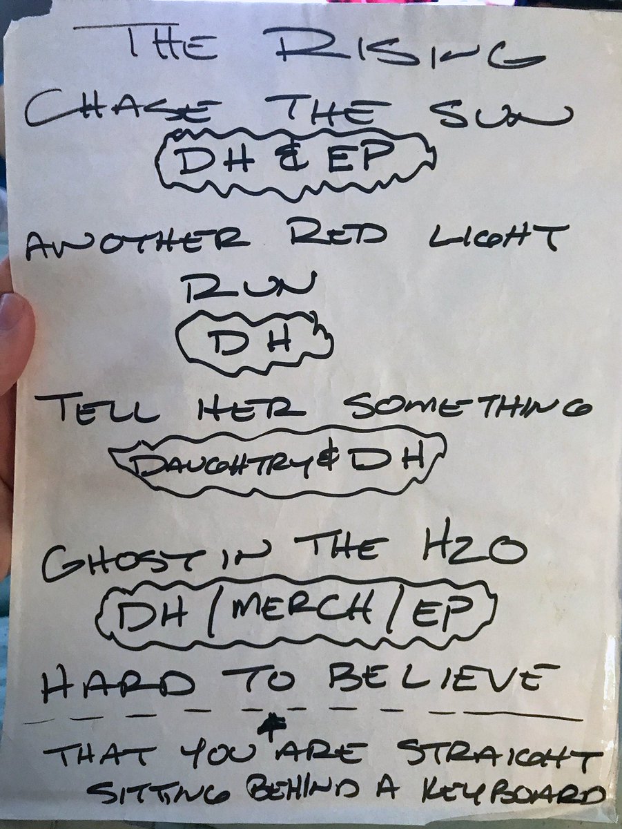 ModlifeOG's tweet image. hey @hodgesmusic check out what i just found from when you opened for daughtry at the fillmore in 2009. what a hella good day to be front row for the opener