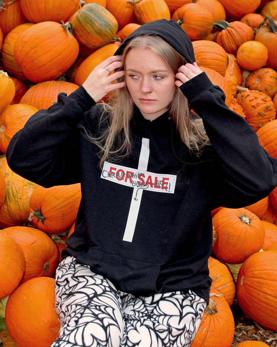 ryyaneliizabeth's tweet photo. i love my spooky collection :) get it now at https://t.co/jDIuLHVzzY https://t.co/K5uudaANhv
