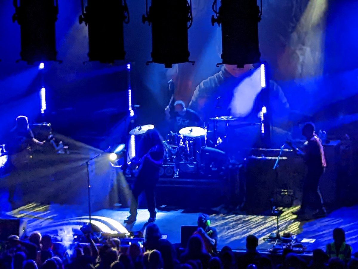 WOLFONTHEMOON's tweet image. Another great show.@Coheed  great energy and played a lot of my fave tracks, but guys, headline next time and lets get a full two hour show ! #birminghamo2 @aojwFL_BFC