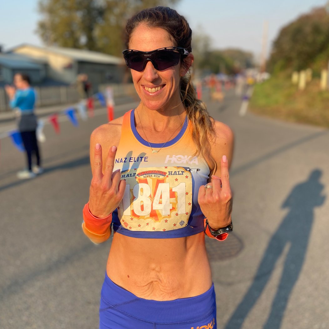 Another race, another WIN for @Steph_Rothstein!! 1:11:45 for the victory at the Snohomish River Run Half Marathon this morning. That's 3 W's in a row!! Next up: The @nycmarathon!!