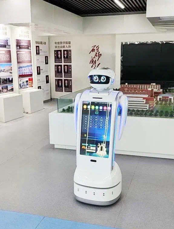 JerryWa65429814's tweet image. Through intelligent service solutions, it not only provides intelligent services to the public, but also effectively liberates manpower. #ibenrobot #robotics #servicerobot #museum #AI