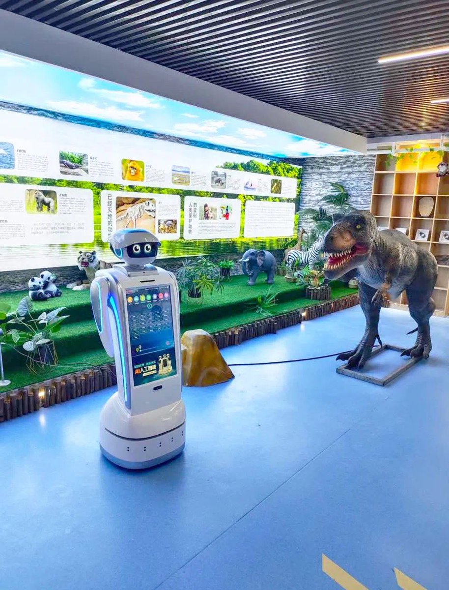 JerryWa65429814's tweet image. Through intelligent service solutions, it not only provides intelligent services to the public, but also effectively liberates manpower. #ibenrobot #robotics #servicerobot #museum #AI