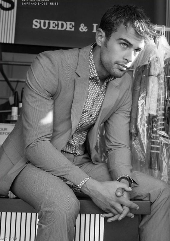 PhotosTheo's tweet photo. “There's a certain sort of a man whose every charm lies in his predictability.” https://t.co/PP4ucj77H1
