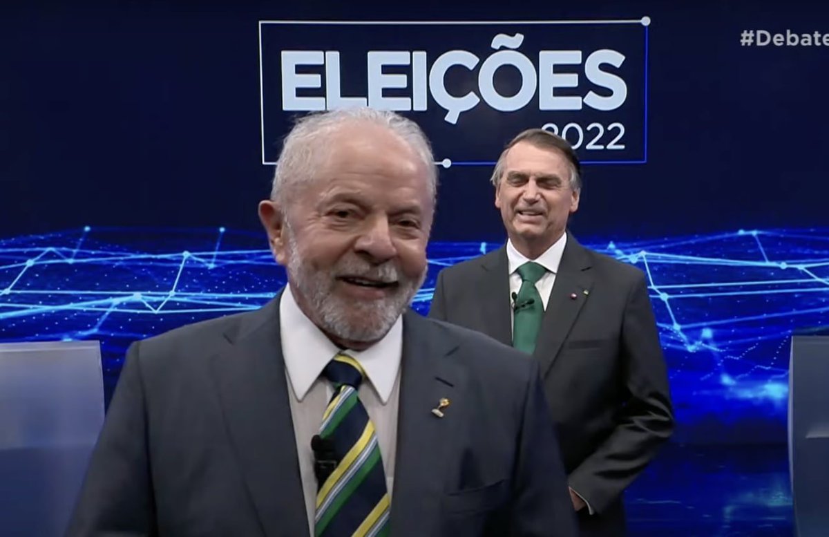 poptime's tweet photo. 🚨 É FALSO que o Governo Lula teve maior desmatamento em comparação com o Governo Bolsonaro.

Áreas desmatadas:
⬆️Bolsonaro - (2018-2022) | 47,0 mil km² 
⬇️Lula - (2003-2010) | 27,8 mil km² 

#DebateNaBand https://t.co/5E8U8ozlxR