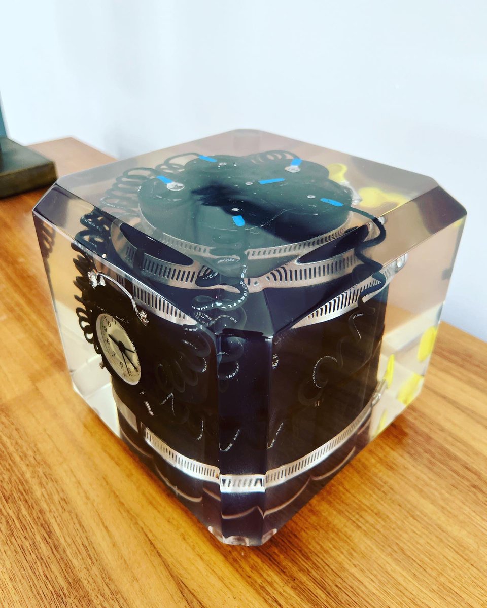 GottiArte's tweet photo. Escultura 🧨Black TNT🧨 19x19x17 cms. #resin #art #artwork #arte #artcollector https://t.co/waLp6l18Rn