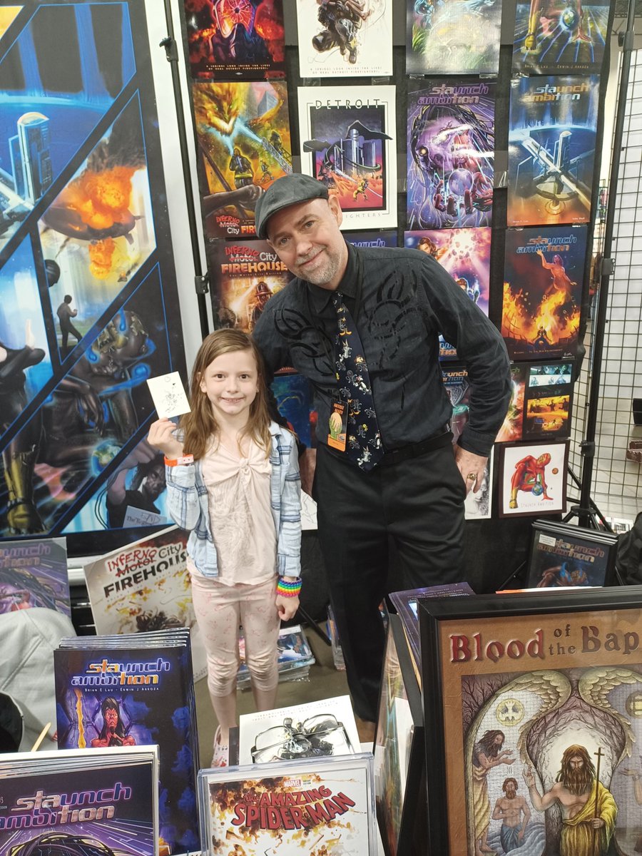 BrianEArts's tweet photo. Always cool when you have a good table neighbor like @katiecandraw! Toasting to success and watching 👀 her work on the next masterpiece #KillTheRabbit and her daughter Harper drew me some original art 🎨! https://t.co/MYiH65jfi8