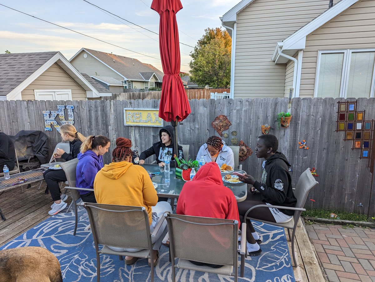 Had fun feeding many of the team tonight.  Good Luck tomorrow!
<a href="/KwuWbb/">KWU Women’s Basketball</a>
#rollyotes