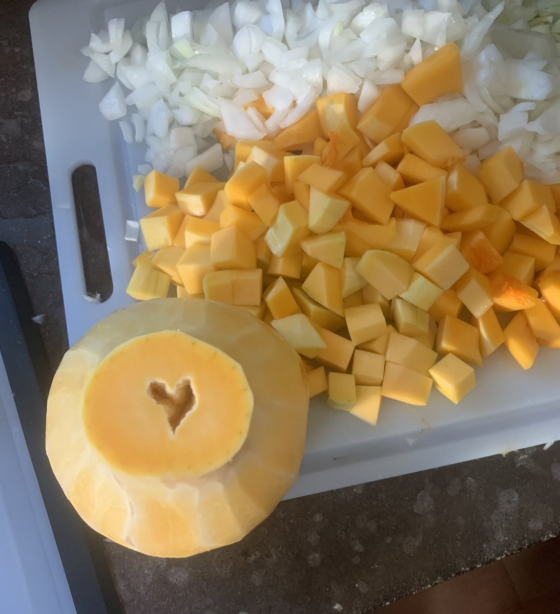 alixjpruzansky's tweet photo. Gourd vibes 🫶🏼 https://t.co/Fy3SLIbzUN