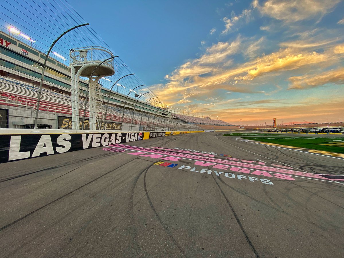 Jeff Gluck on Twitter "Quiet Track, Las Vegas."