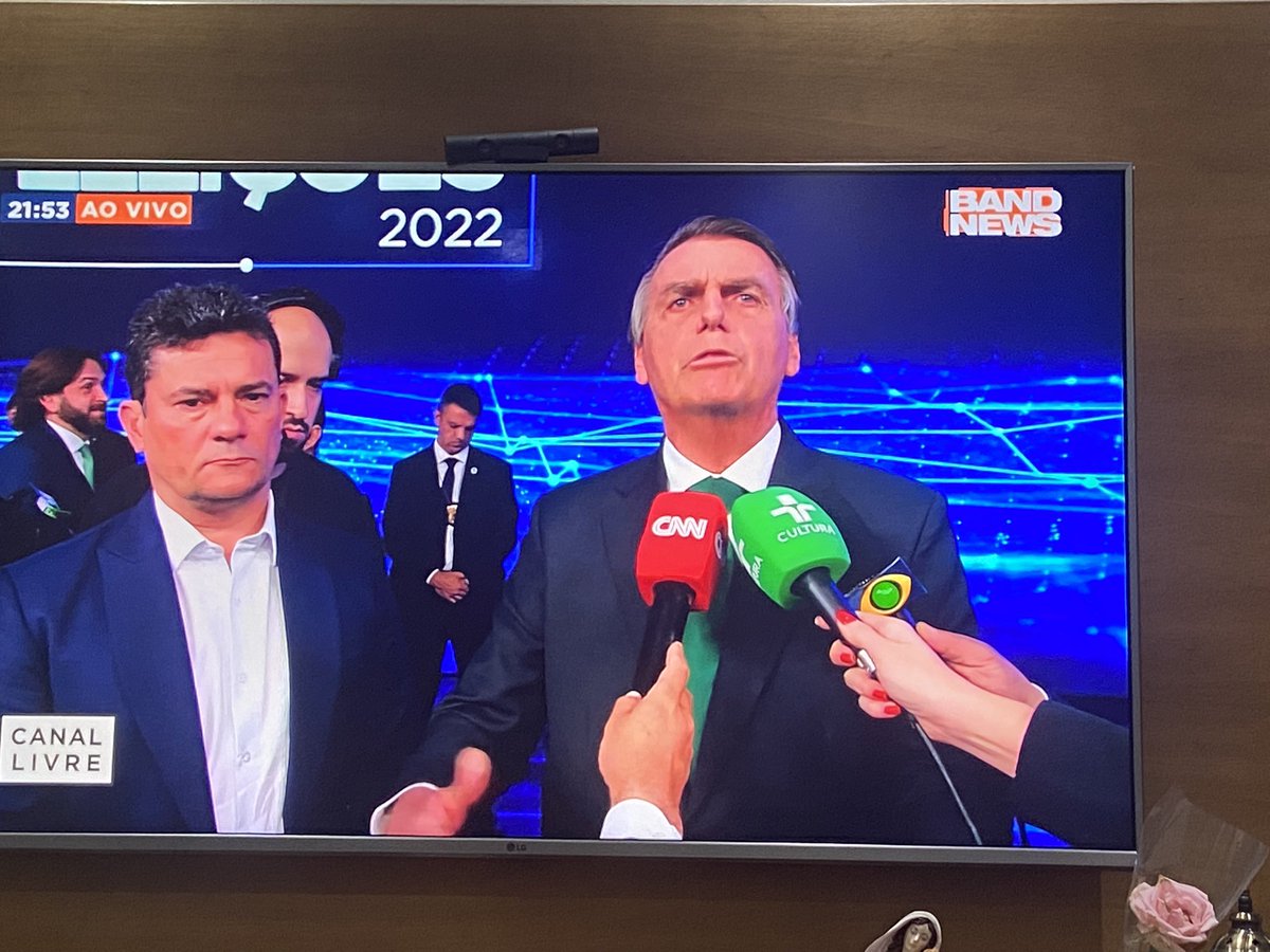 A imagem mais constrangedora fa história brasileira.Será que o juiz foi parcial?