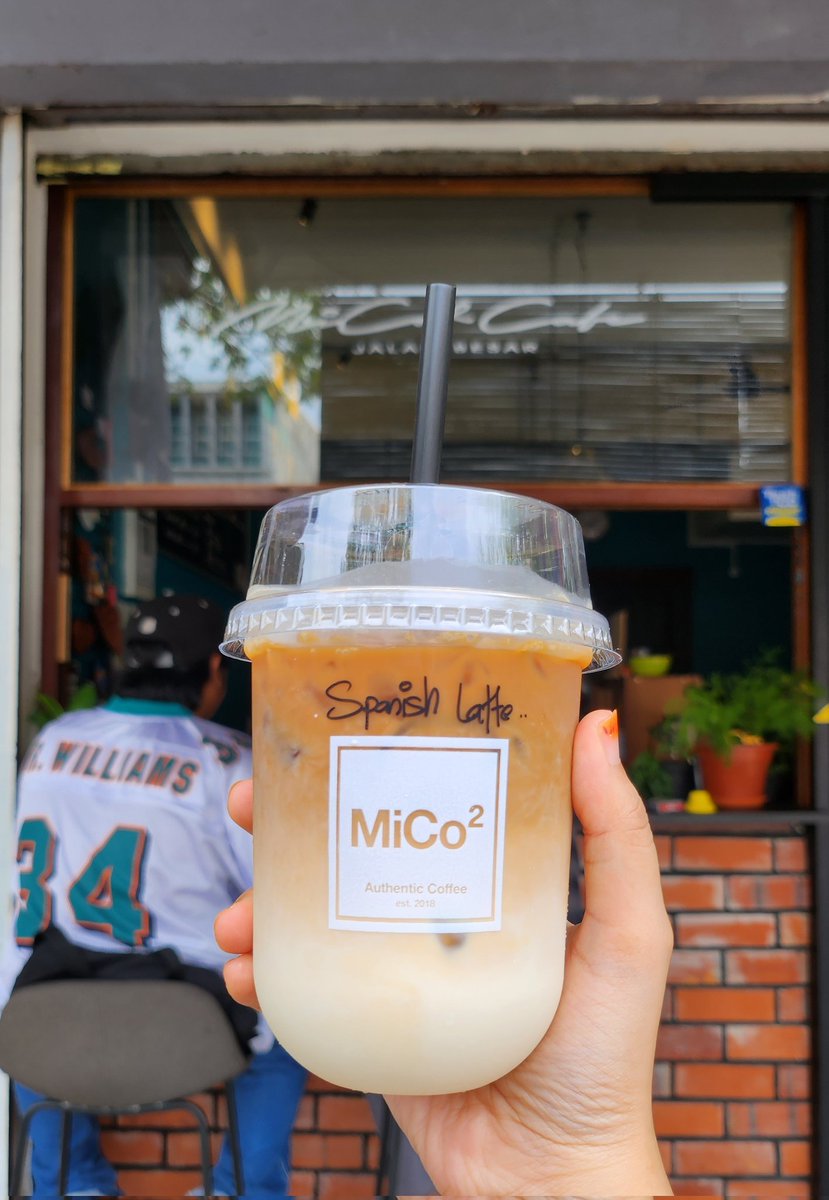a_syifa19's tweet photo. 4. Mico² Cafe Jalan Besar
Spanish Latte 9/10 

Tried their barista favourite coffee❤️
The coffee taste different from others but in a good way
Worth to try✨️ https://t.co/mRxIbAKxzJ