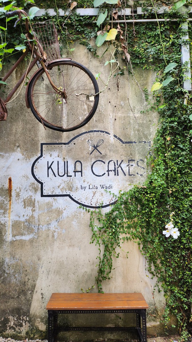 a_syifa19's tweet photo. Dessert worth to try✨️
Mango Cheesecake by Kula Cakes
Dofi Donut
Canelé by Rona https://t.co/3t2nDXcQeG