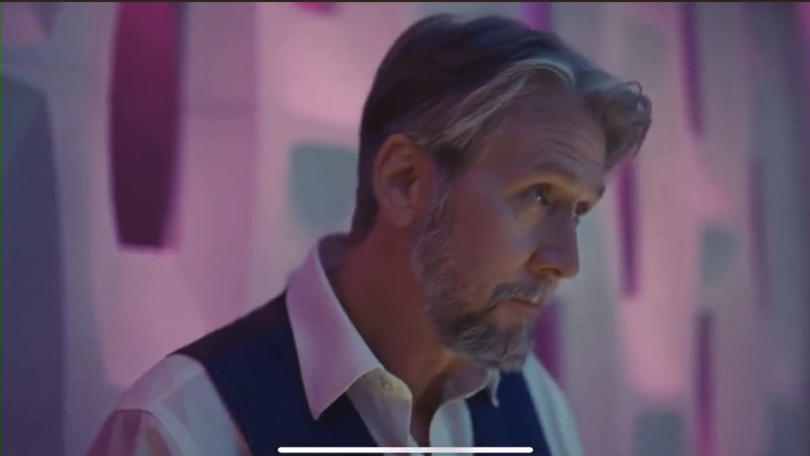 spacerrylt's tweet photo. they look so miserable I love them <333333 https://t.co/PPPVZQLoR1