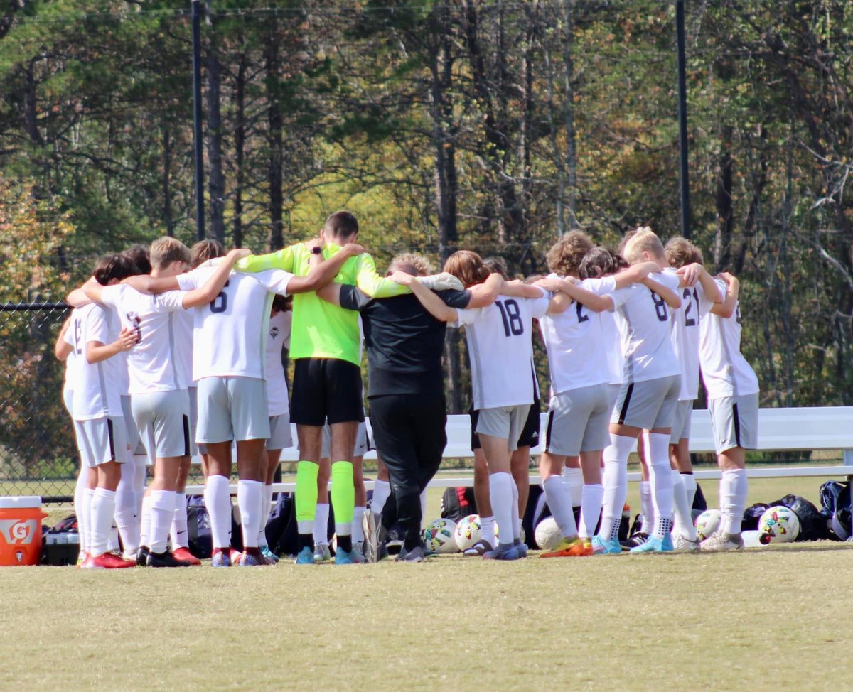 Our 2005 Boys competed against several of their high-school soccer teammates today.  No matter what club is represented on the jersey, these players will always be our family here! Congrats on the win 2005 Boys! 💙☘️⚽️ #CloverEliteFC #CEFC2005Boys