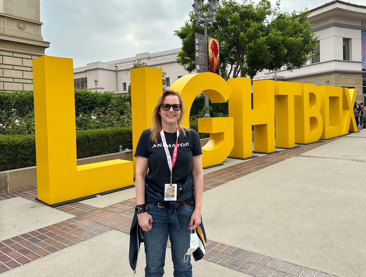 MonsterShopInc's tweet image. @LightBoxExpo  was fantastic! I enjoyed meeting this new group of powerful women and loved catching up with friends! Hopefully we offered a little insight and inspiration to the next generation. Thank you @ADG800  @SienneJosselin #FrankieSmith #JasmineAlexia #DanelleDavenport