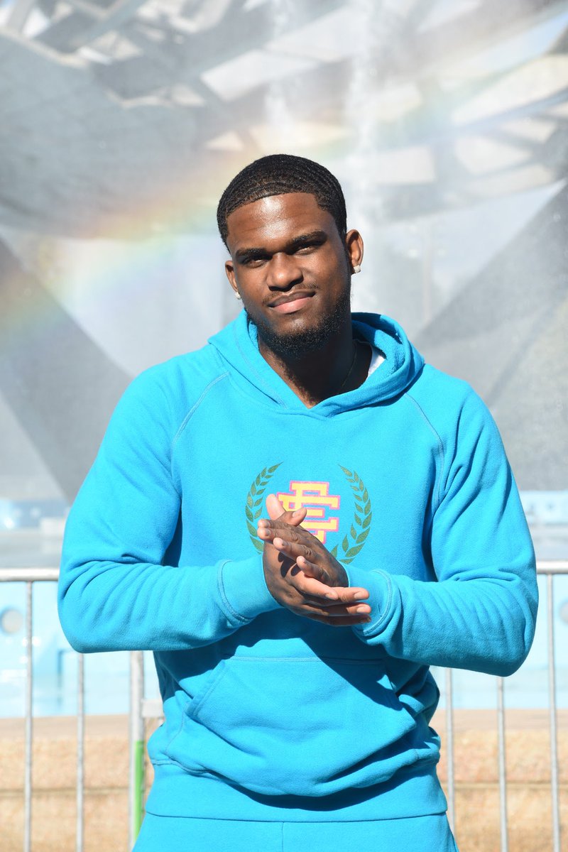 Malcolm_Rising's tweet photo. I Chose To Be At Peace With Myself And At War With The World🧘🏾‍♂️🌍☄️ https://t.co/lSc8qvwXn8