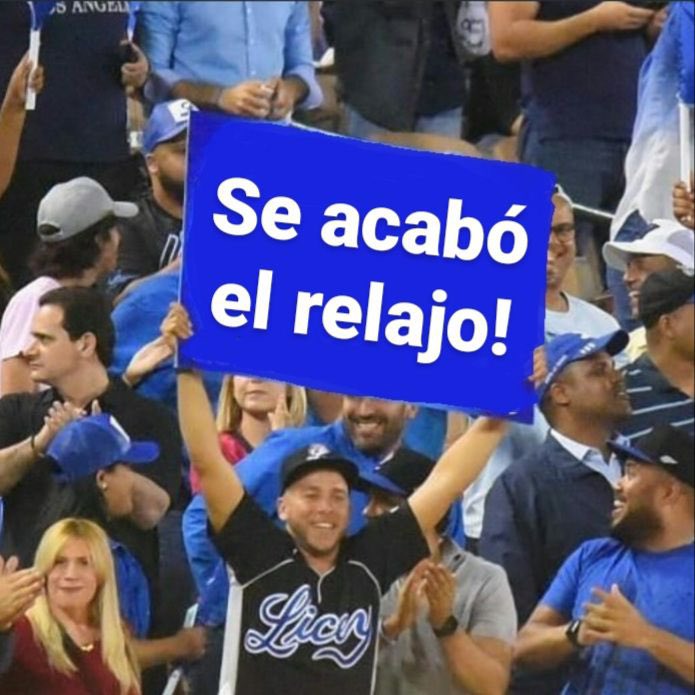 belkis02226's tweet photo. Todo el mundo de pie!
#FranklinMirabalNarraHoy 
#AhoraSon80Frases 
@Elreydelaradio 
@rosamarte12 
@BreidyJimenez29 
@Mindri01 
@HMVDLC23 
@EzequielMC_ 
@osiriscid24 
@mcruz1686 
@MarceyiSerrano 
@NicaurisJG 
@anyelocruz02 https://t.co/8SNvW6ex4I