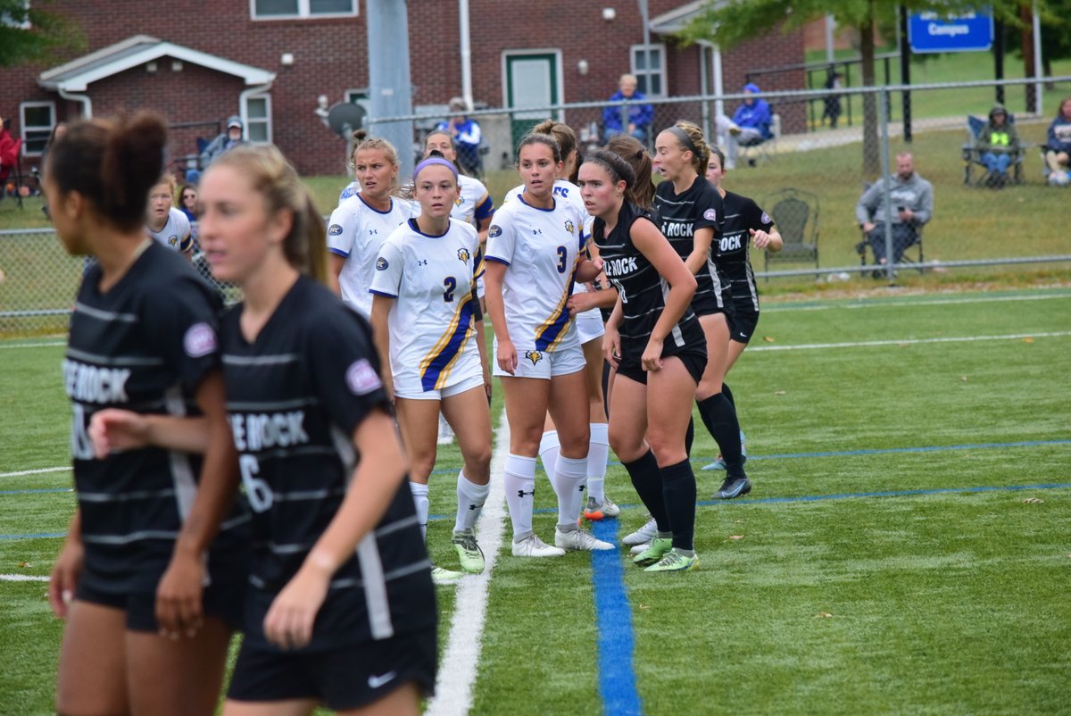 MSUEagles's tweet photo. .@MSUEaglesSoccer defeated Lindenwood 1-0 on Sunday, as Erin Fite's 88th-minute goal and another shutout from the defense and goalkeeper Erin Gibbs gave Morehead State the victory. 

Story: https://t.co/TXQgPxV04A

#SoarHigher https://t.co/1O7mfwgqiQ