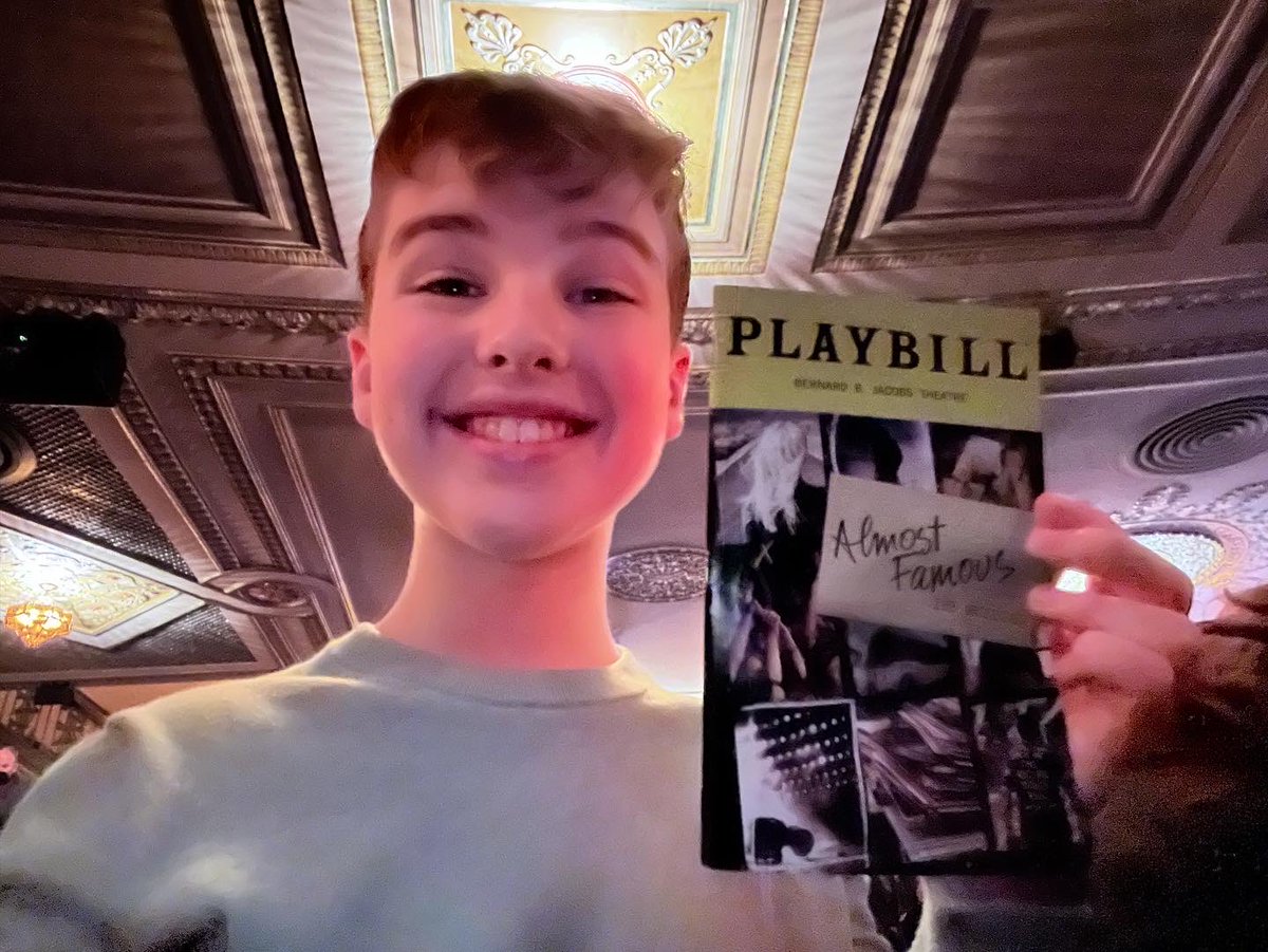 Iain Armitage On Twitter I Went To See A Preview Of ⁦ Almostfamousbwy⁩ And Look Who Was