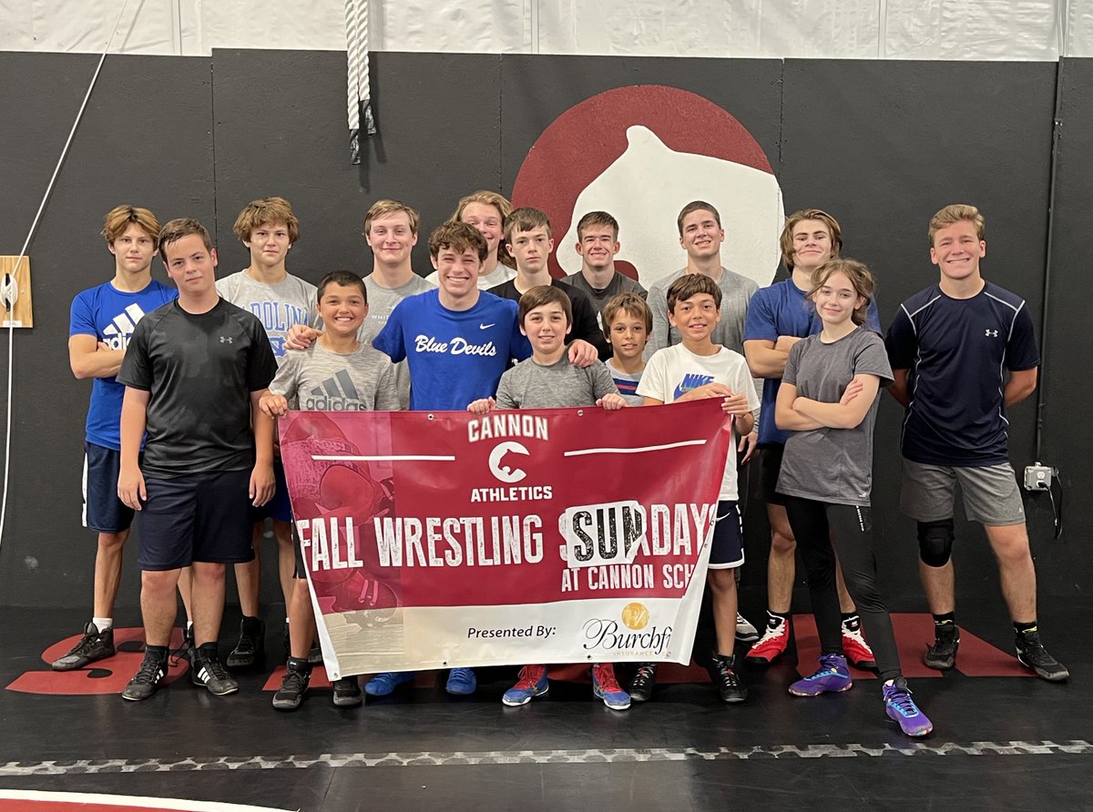 solomonfleckman's tweet photo. Christian Colman did a great job sharing high percentage techniques with everyone at our final clinic this fall. Thanks Christian for spending time with us and helping us improve! https://t.co/6DAL34w2Oi