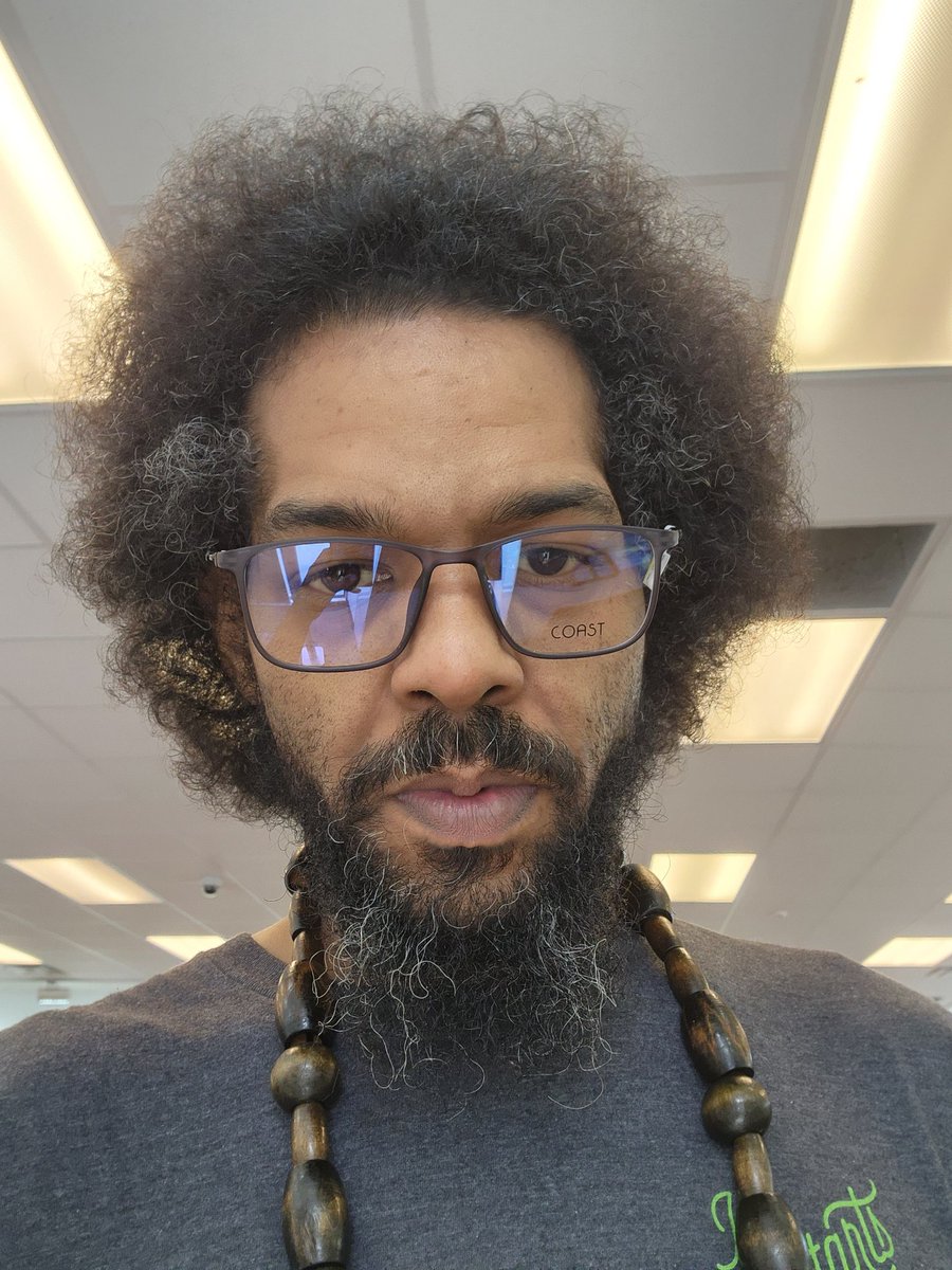 kawreck's tweet image. 