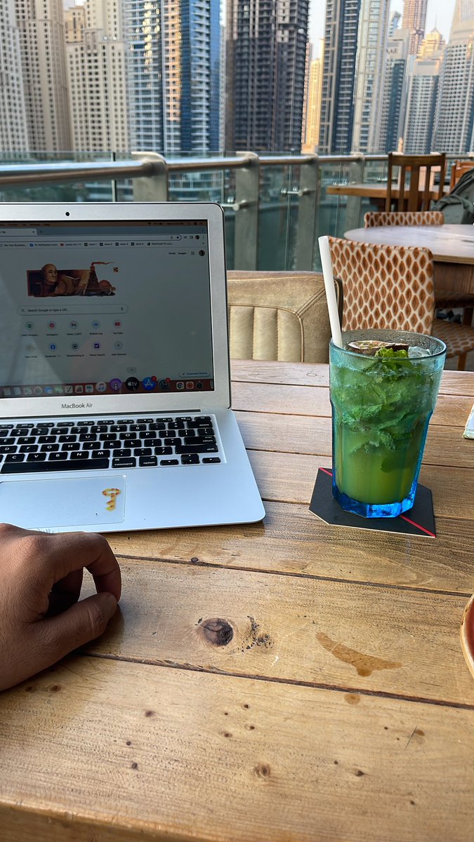 Work vibe 💯💫