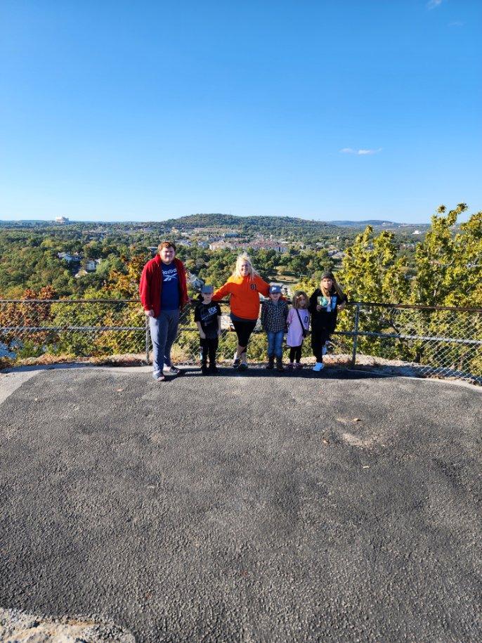 Branson vacation + Work 
Love my new job. I travel, see my family, and make money.