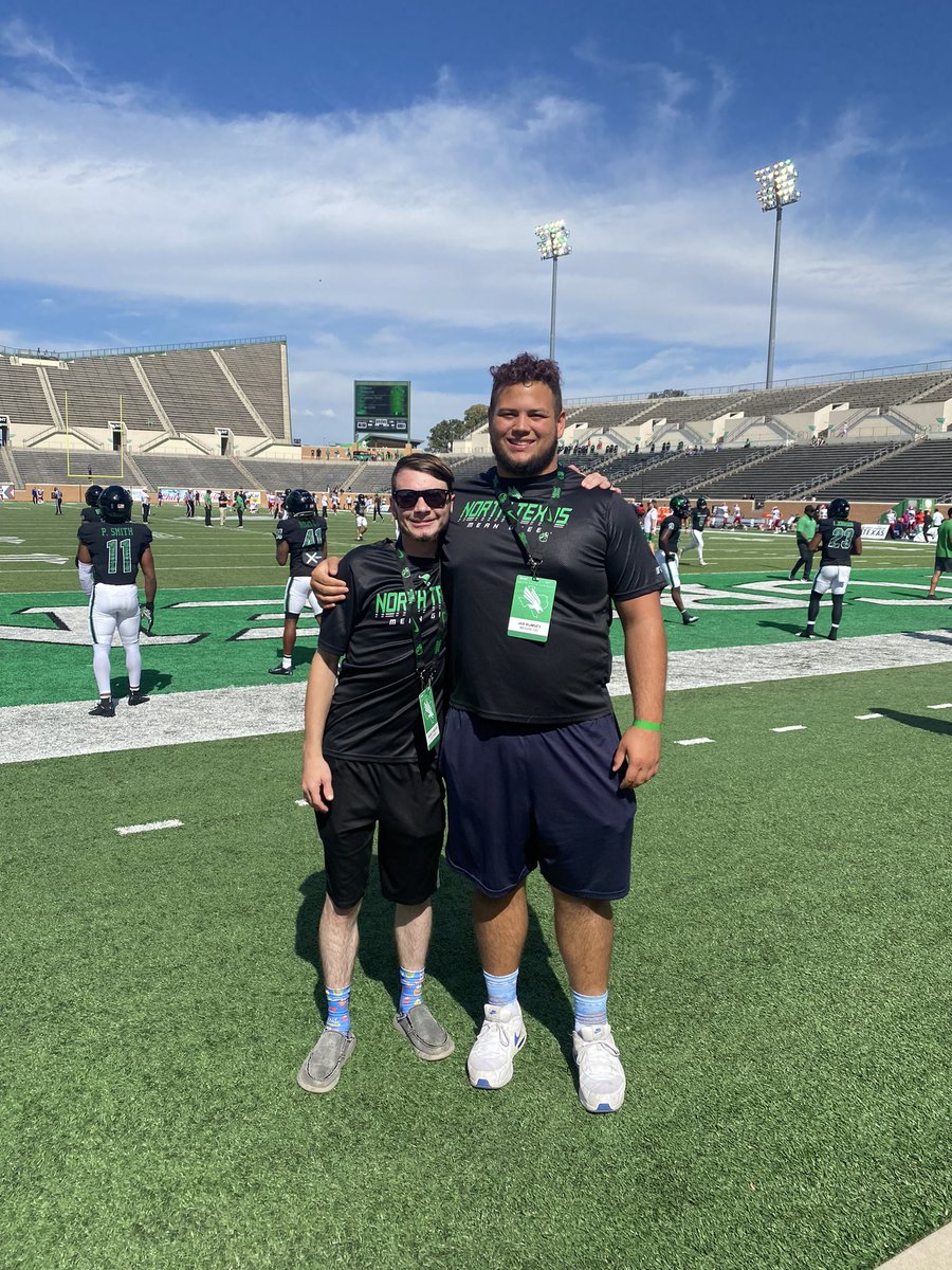 RumseyJax's tweet photo. Great day at North Texas 🦅🟢
#GMG #TRENCHLINE
I love the direction of their program & the toughness of their team!! I'Il be back VERY soon!!
@CoachClemUNT @MikeBloesh @JasonSmith_OL @CoachClemUNT
@RobertGordonjr1 @JasonMartinezz
@SethLittrell @CoachGBryant @Chaz_Bracci https://t.co/YUQHIaRljG