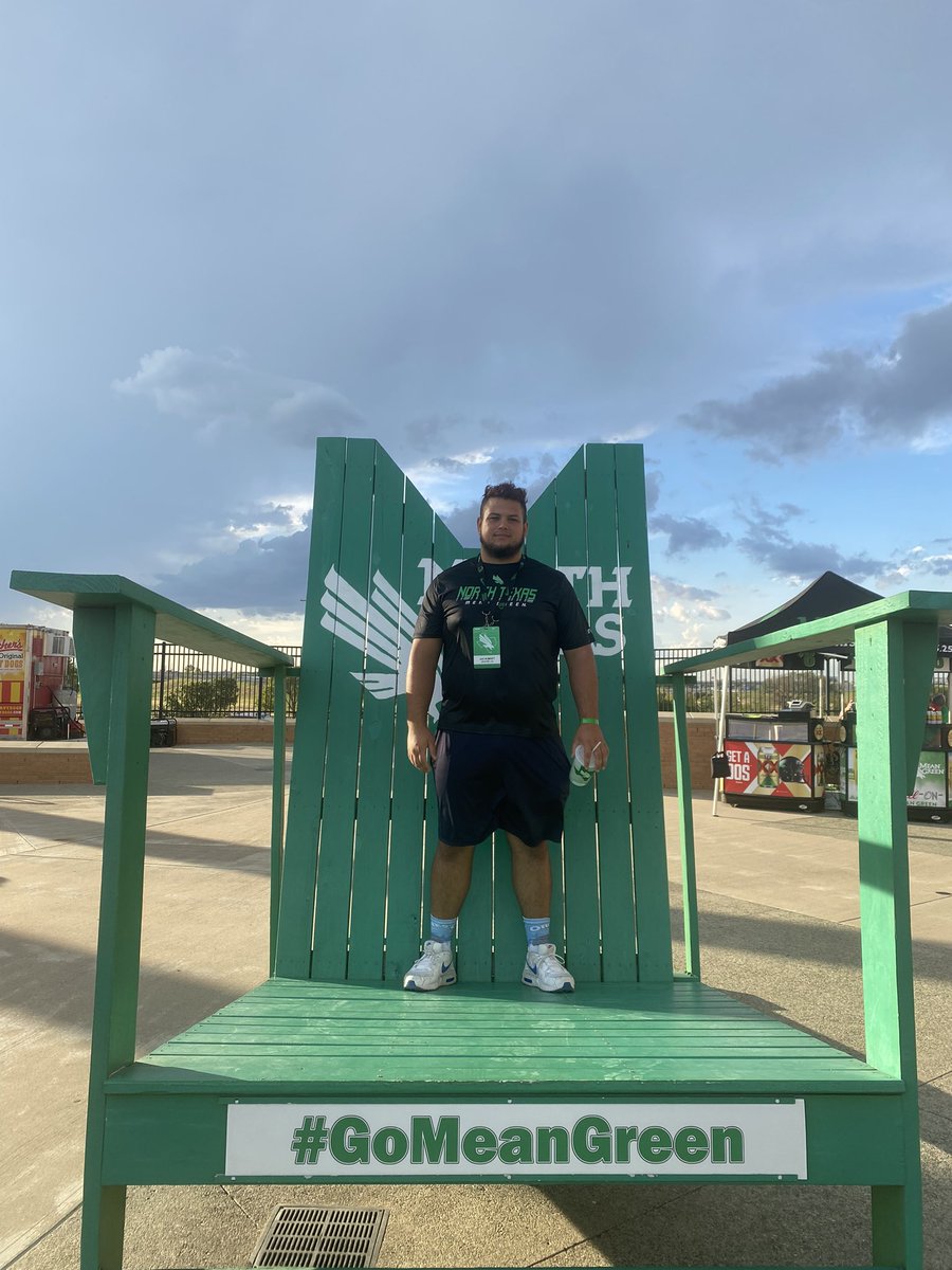 RumseyJax's tweet photo. Great day at North Texas 🦅🟢
#GMG #TRENCHLINE
I love the direction of their program & the toughness of their team!! I'Il be back VERY soon!!
@CoachClemUNT @MikeBloesh @JasonSmith_OL @CoachClemUNT
@RobertGordonjr1 @JasonMartinezz
@SethLittrell @CoachGBryant @Chaz_Bracci https://t.co/YUQHIaRljG