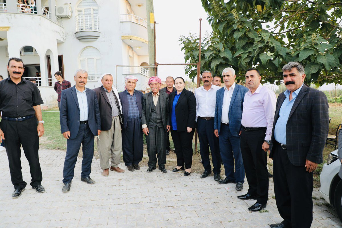 Cizre ilçemize bağlı Havuzlu köyümüzü ziyaretimizde vatandaşlarımızla köyümüzün ihtiyaçları ile ilgili istişarelerde bulunduk. Misafirperverlikleri için muhtarıma ve köy halkımıza teşekkür ediyorum.