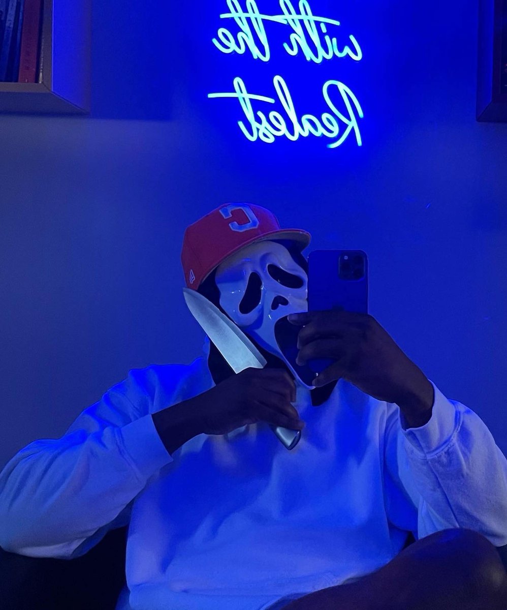 officialDR_'s tweet photo. Patiently waiting on ππ.ππ.ππ π» #SpookyEdition β£
β£
π | Link below https://t.co/TpASbGZkqU