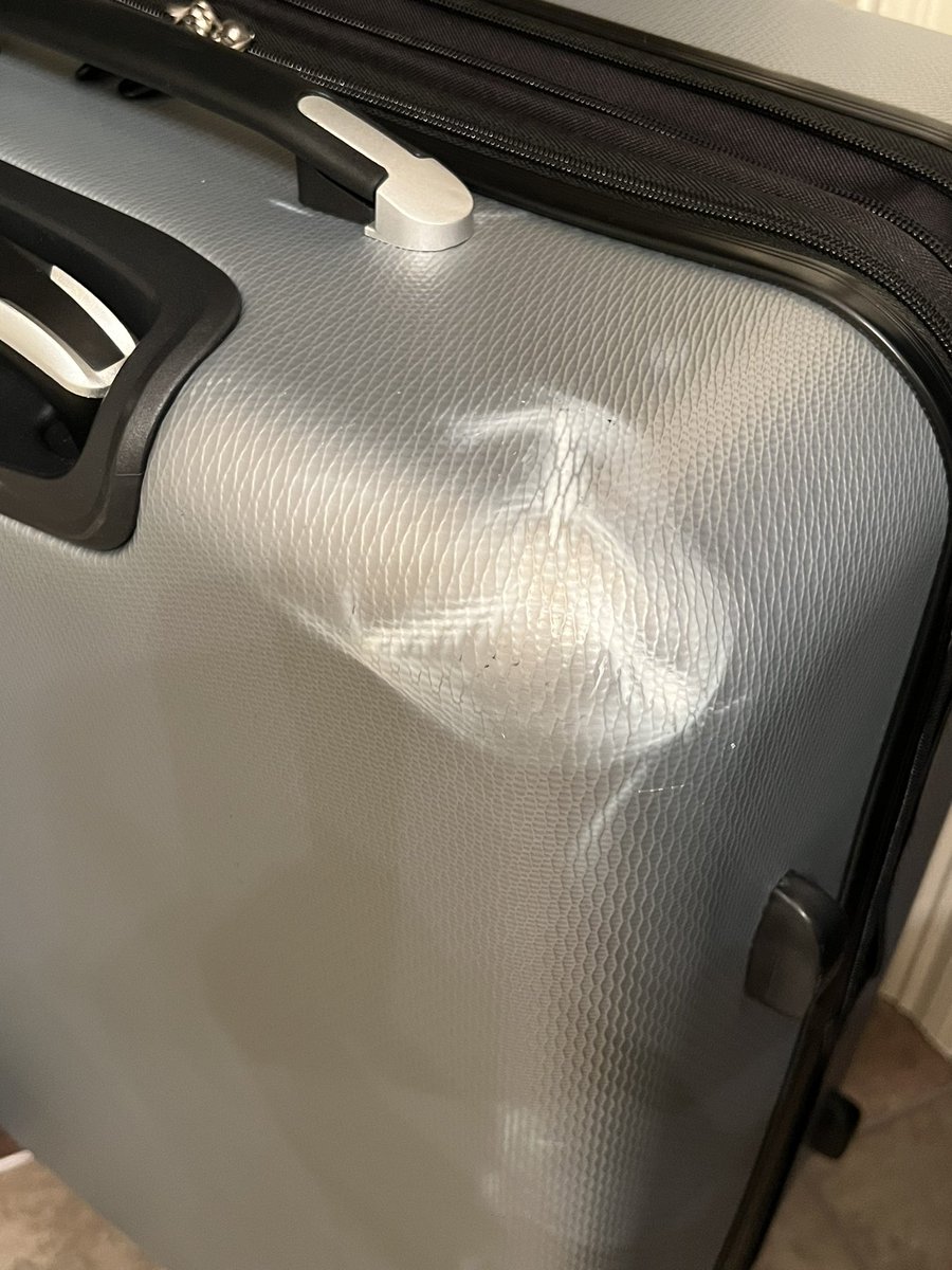 emi_eliza's tweet photo. Idk who’s out there buying luggage, but word of advice. Don’t buy @SamsoniteUSA. 1 round trip with brand new first time use luggage &amp; it looks like it was thrown out of a moving vehicle. https://t.co/2V0k9eFcqM