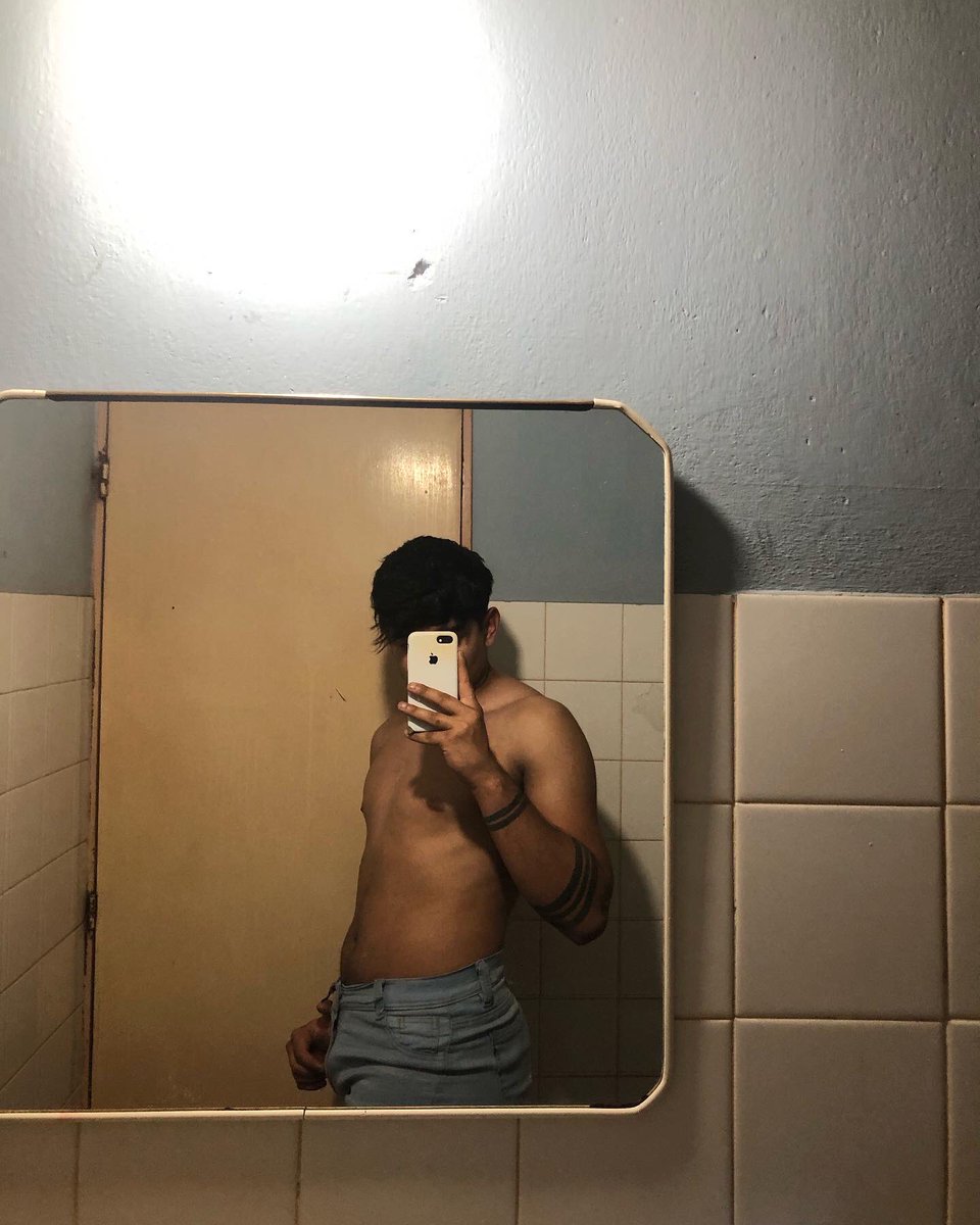 alexacuna03's tweet image. 😈