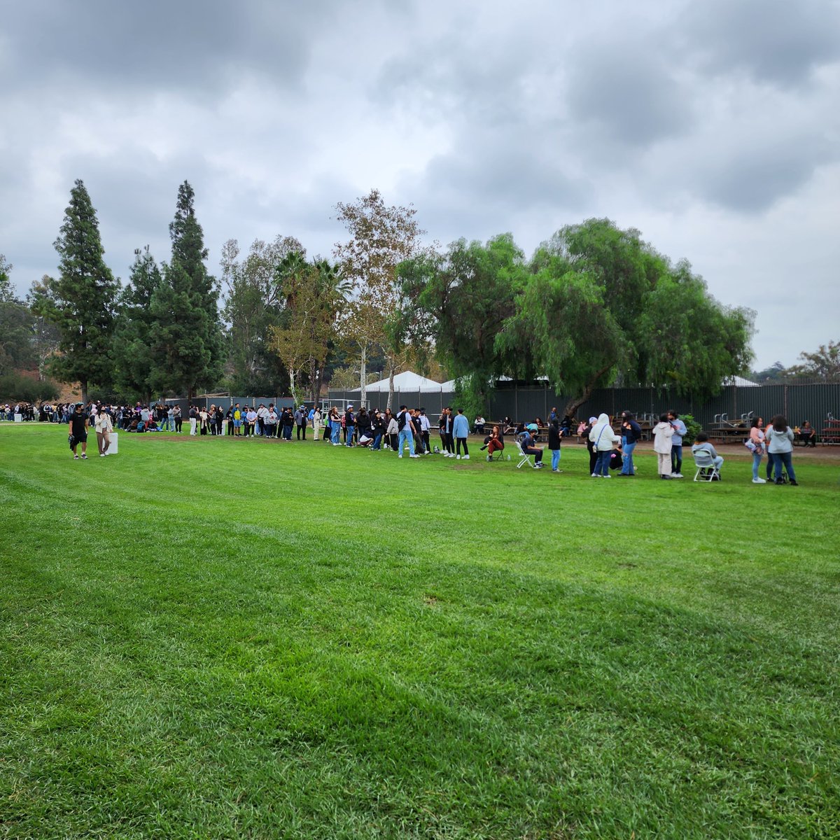 li8htnin8's tweet photo. Day 2 line for floor
#KAMPLA2022 https://t.co/tE31DasbLG