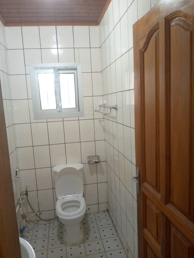 One_Immobilier's tweet photo. #douala~ #makepe
Appartement neuf à louer à Makepe Saint Tropez
02 Chambres
01 Salon
02 Douches
01 Cuisine
02 Balcons
Forage
Parking
Prix : 200.000 f / mois
694101290
#Immobilierdeluxe237 #oneimmobiliergroup #immobiliercameroun #influenceurimmobilier https://t.co/slMm0LC6w6