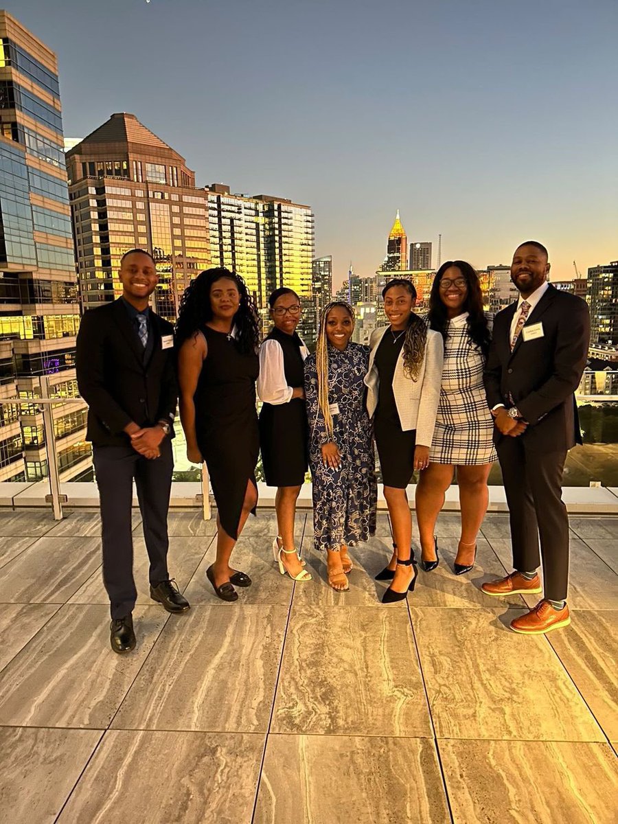 RuthlessMarque's tweet photo. Gate City Bar Association &amp; Georgia Association of Black Women Attorneys Black Law Student Retreat. Good times 📚 https://t.co/GiYLtVf8iR