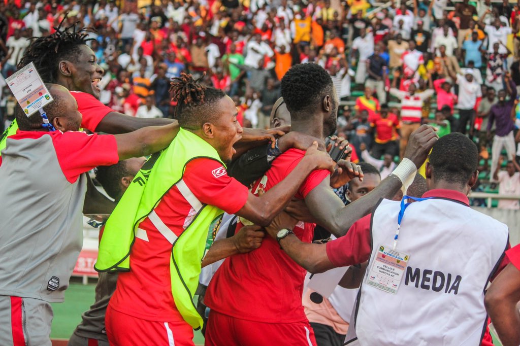 HACofficiel's tweet photo. 𝗩𝗔𝗜𝗟𝗟𝗔𝗡𝗧𝗦 💪🏾🔥
#TotalEnergiesCAFCL #HACASEC
#PanAfricanTeam🔴⚪️ https://t.co/dWWpSh6J5D