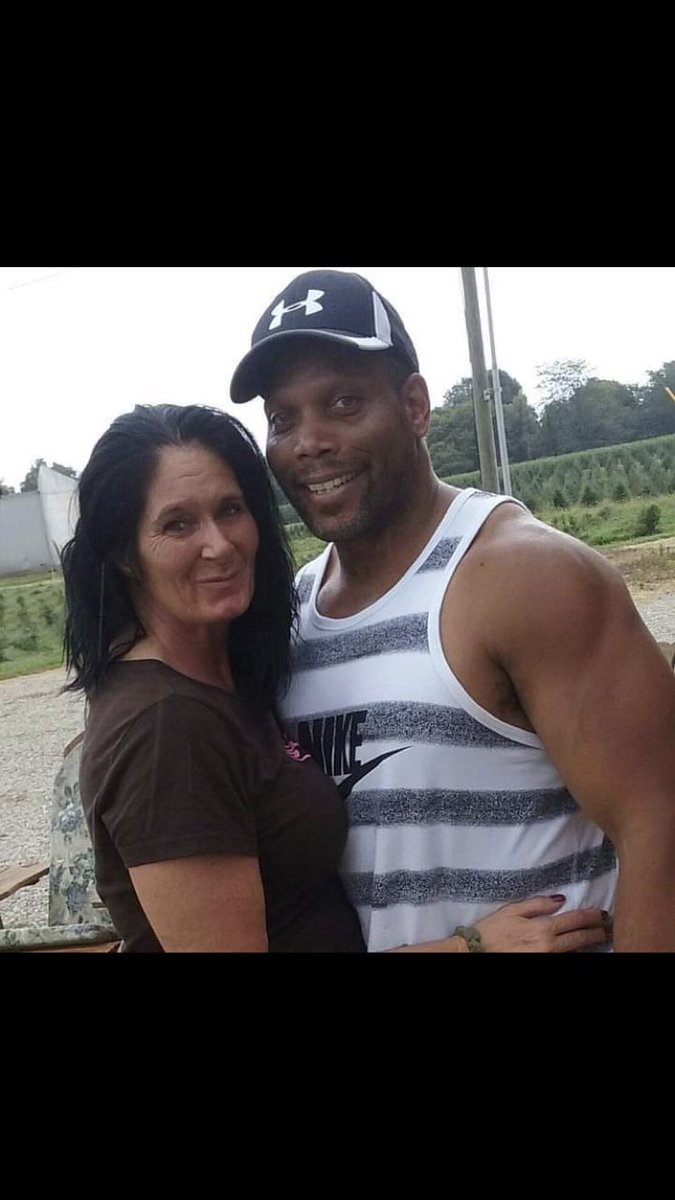 Jackie Baltimore, one of the strongest arms we have on the split here at Newark UPS has been with us for 31 years now! He serves his wife Amy proud! He serves us proud! 31 years of dedication to his career- Thank you for being strength to our operation Jackie! We appreciate you!