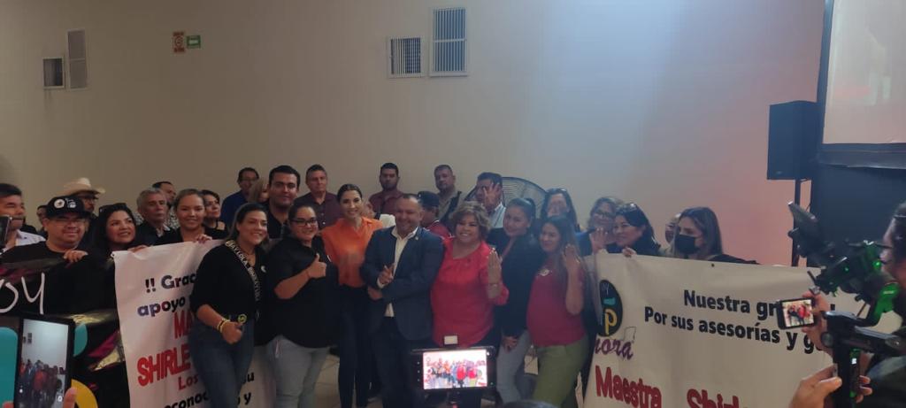 GINAPUGAOSUNA's tweet photo. @vzquezshirley Enhorabuena Maestra y Diputada un excelente informe de trabajo,los Maestros ATPs del Estado de Sonora y del País reconocemos su fuerza de gestión y el invaluable apoyo a las necesidades del gremio educativo, y porque las cosas se hacen  y Bien...💯👌👍💪🅰️✝️🅿️ https://t.co/wHcpSGDAgE