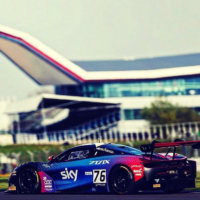 realseats's tweet photo. Another exciting, challenging and brutal @british_gt season done! Proud partners and supporters of @miaflewitt @flewittracing - another year together! Congrats to @euanhankey and everyone  @7tsix_  #REALracers @REALdesign  @REALperformance #REALoriginal https://t.co/2UipqnZCaN