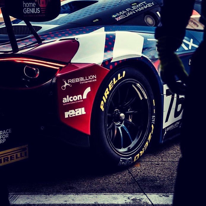 realseats's tweet photo. Another exciting, challenging and brutal @british_gt season done! Proud partners and supporters of @miaflewitt @flewittracing - another year together! Congrats to @euanhankey and everyone  @7tsix_  #REALracers @REALdesign  @REALperformance #REALoriginal https://t.co/2UipqnZCaN