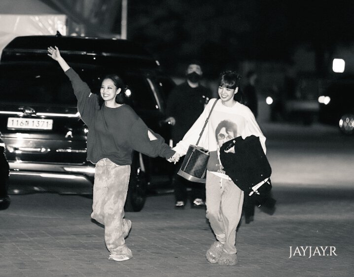 AsmarPorras's tweet photo. Que viva el jenlisa ooohhh ¡¡💋😍 https://t.co/n4zfSR0RDq