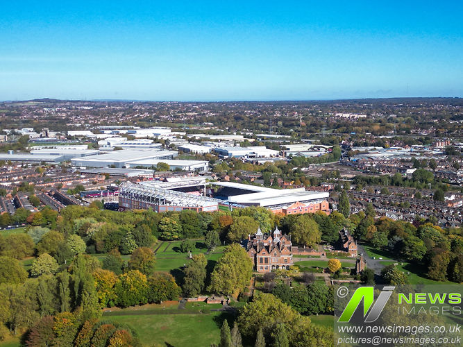 news_images_uk's tweet photo. Aerial view of Villa Park during the Premier League match Aston Villa vs Chelsea at Villa Park, Birmingham, United Kin …
@AVFCOfficial #AVFC #AVAWAT
@ChelseaFC #Chelsea
#premierleague #PL #EPL
@phillybryan1
Sales - pictures@newsimages.co.uk https://t.co/keVmKh6Osc
