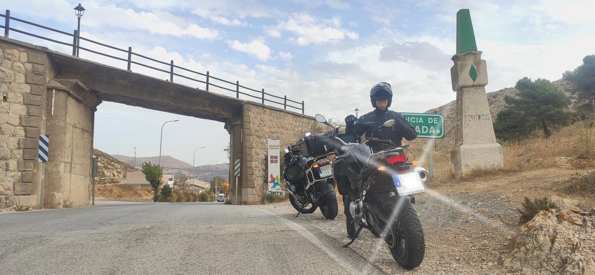 lincerider's tweet photo. Ruta de este domingo 16/OCT/2022: #Málaga - #VélezMálaga - #VentasdeZafarraya - #AlhamadeGranada - #Carabermeja.✌️🐱

#LinceRider 
#BlackBetty 
#BMW
#GS
#GSA
#Adventure
#TripleBlack
#MakeLiveARide 
@RutasMoterasMLG https://t.co/PW7TxirB48