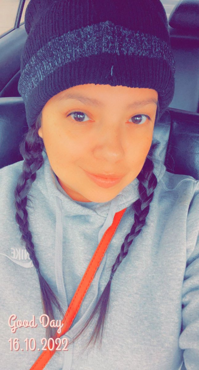 SueHappy3's tweet photo. Cloudy in Chicago… #hoodieseason #frenchBlue ☁️ #ineedahug https://t.co/Yrh5l0SEJZ