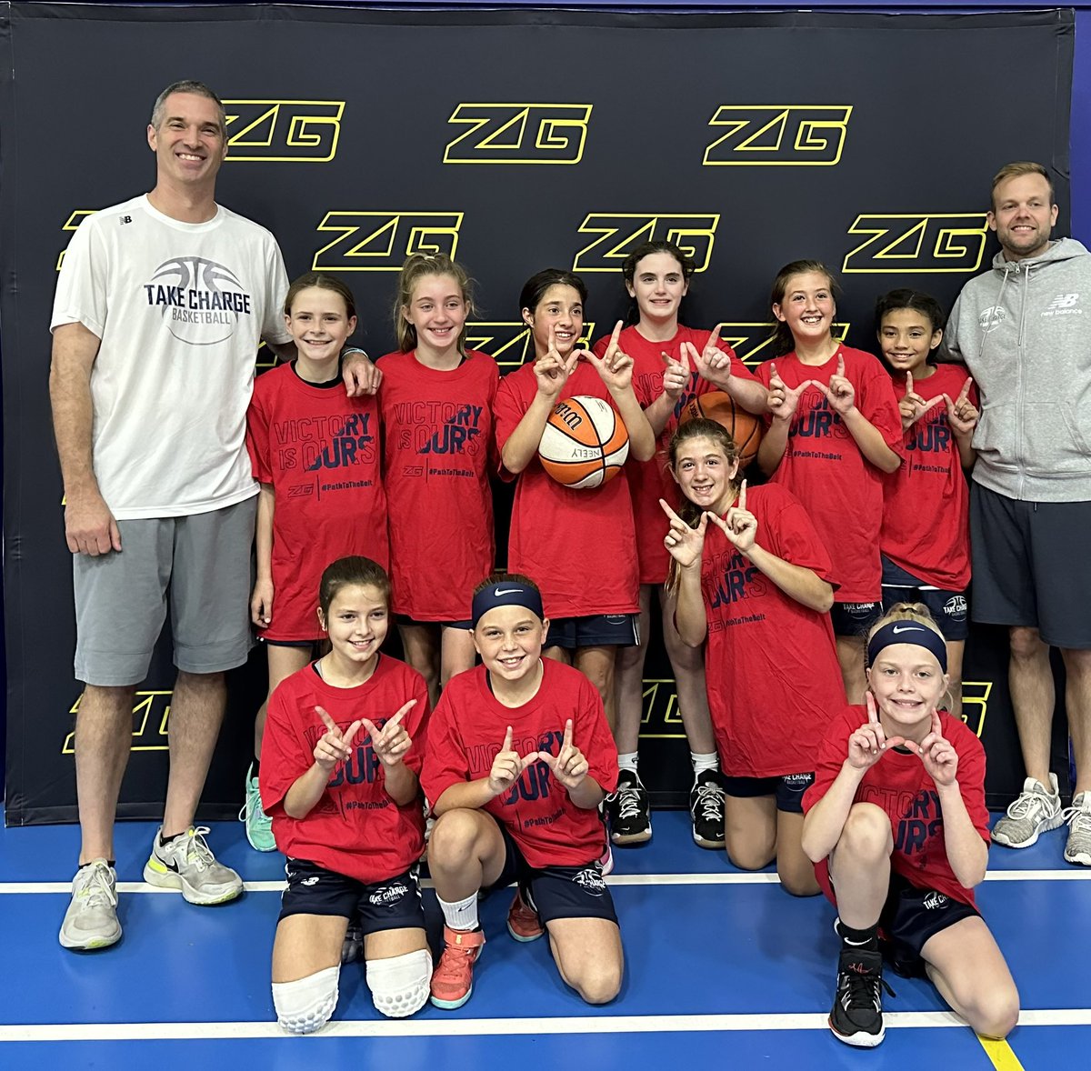 zg_newengland's tweet photo. @TakeChargeHoops TOOKOVER #ZGFallBrawl as they won multiple championships with 5th and 7th grade girls ๐คฉ https://t.co/jx3h7IV5EG