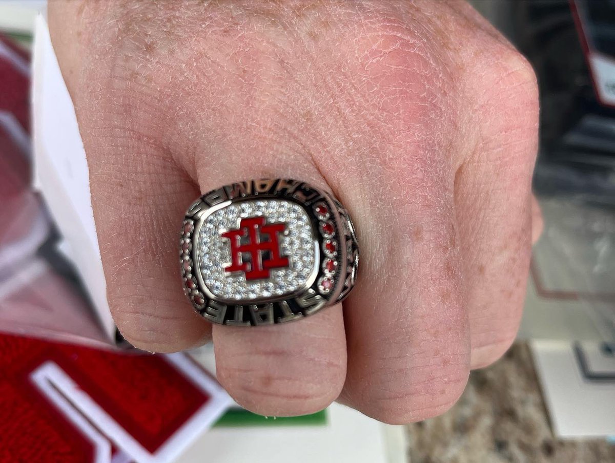 ihsuperbrave's tweet photo. Celebrating our @indianhillmten state champs with their rings this evening! So proud of this group, their families, and our coaches! Go Braves! #IHPromise https://t.co/ytImEV0N8V