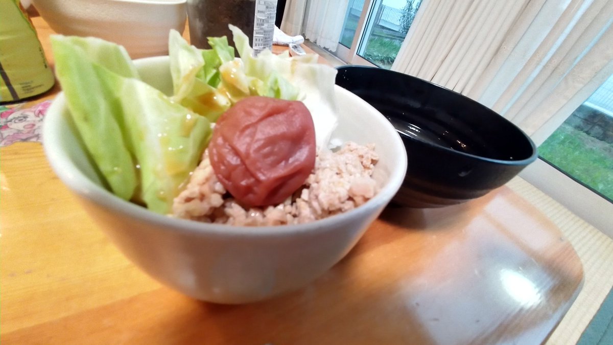 unicournz's tweet photo. おは梅干しヽ(o･∀･)ﾉ https://t.co/5hZmCxvYPS