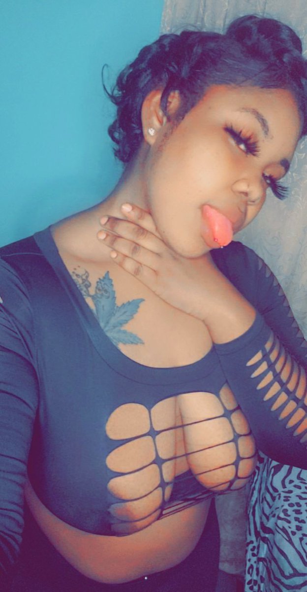 MajorgirlJ's tweet photo. 😈😻 https://t.co/NRqXFgU8Sq